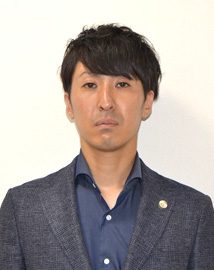 弁護士　根岸　優介